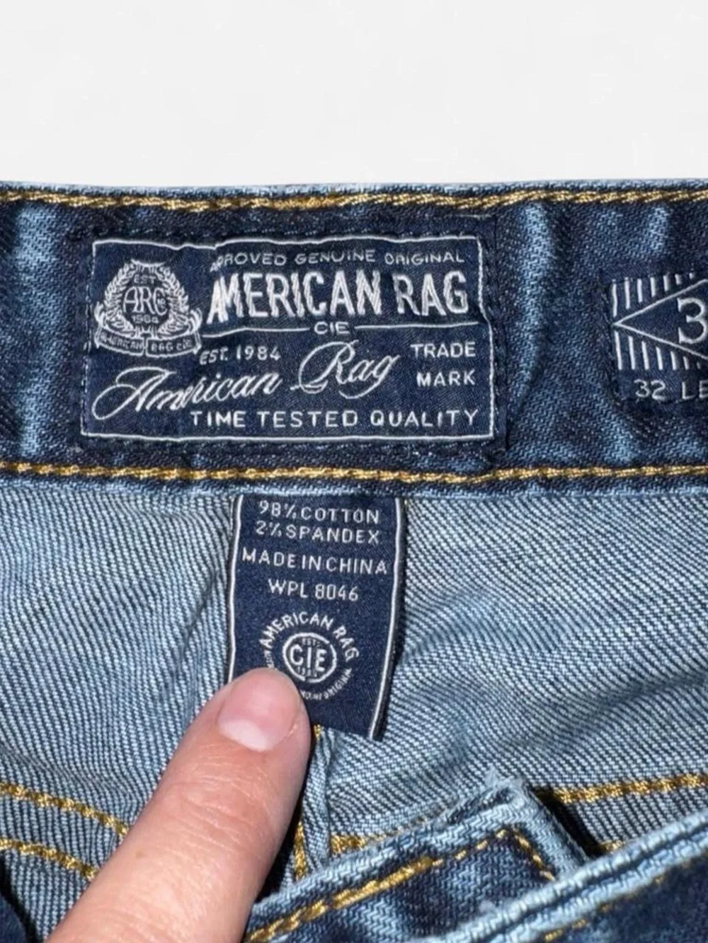 American Rag distressed skinny jeans Men’s size 32x32